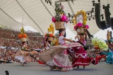DE PARADOJAS Y UTOPÍAS / Turismo: Un espejismo / RAÚL NATHÁN PÉREZ