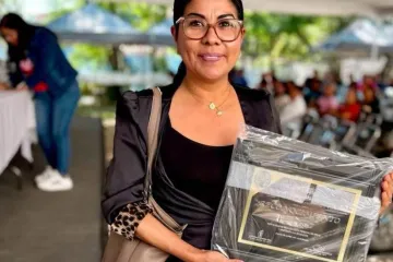 Personal de Apoyo y Asistencia a la Educación #PAAE de Valles Centrales recibió estímulos y reconocimientos por su trayectoria