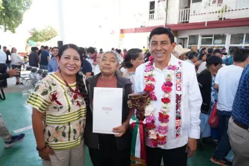Federación, gobierno y municipio brindan certeza jurídica y patrimonial a 260 familias xoxeñas