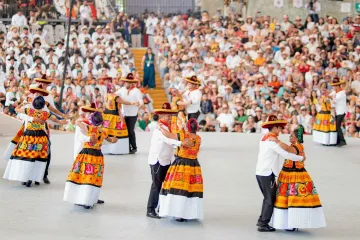 Deslumbran al mundo los pueblos de Oaxaca durante la emisión matutina de la Octava del Lunes del Cerro