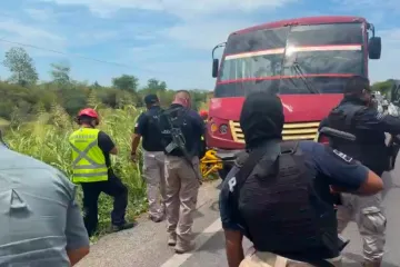 Investiga Fiscalía de Oaxaca agresión a autobús en Juchitán; Gabinete de Seguridad despliega operativo conjunto en la zona