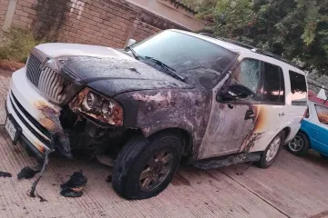 Investigan incendio de vehículos en el Fraccionamiento El Rosario