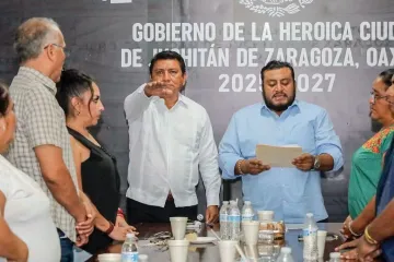 Cabildo juchiteco designa a Fernando Santos como nuevo secretario municipal