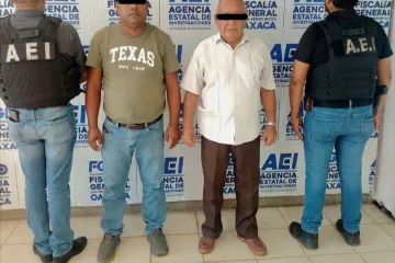 FGEO detiene a dos personas por extorsión agravada contra empresa constructora en Tuxtepec