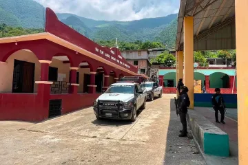 Secretaría de Gobierno coordina acciones institucionales para garantizar una jornada electoral en paz en Santiago Xanica