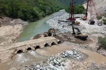 Avanza la construcción del puente «El Tornillo» en Oaxaca