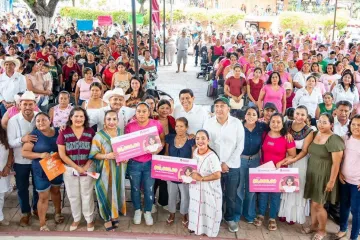 Mujeres de la Costa reciben impulso económico con Tarjetas Margarita Maza y Tandas Primavera