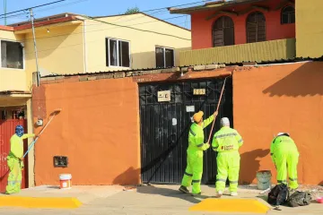 Tequio Vecinal mejora espacios públicos en la colonia Del Maestro