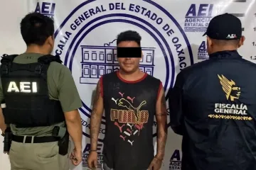 FGEO detiene en la Costa de Oaxaca a un hombre buscado por delitos contra la salud