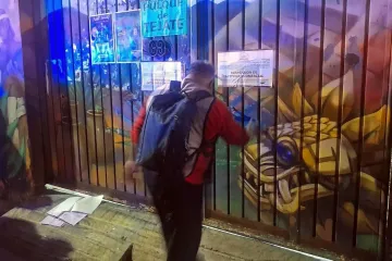 Suspenden bar en Santa Lucía del Camino