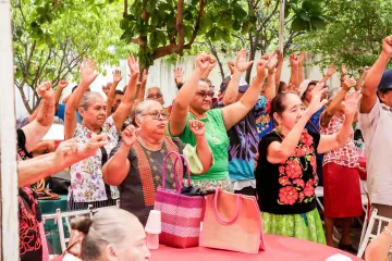 Con festejo alusivo al mes patrio, DIF Juchitán reabre la Casa de Día para Adultos Mayores