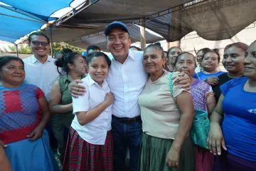 Agradece Nino Morales  a Jara construcción de pavimento con concreto hidráulico en carretera a Universidad Politécnica del Istmo*