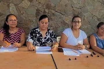 El Comite de padres de familia del COBAO Plantel 22 rechazan cambio de dirección a mitad de semestre