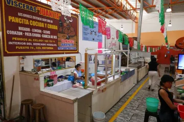 Cabildo aprueba actualización y regularización del padrón de mercados públicos