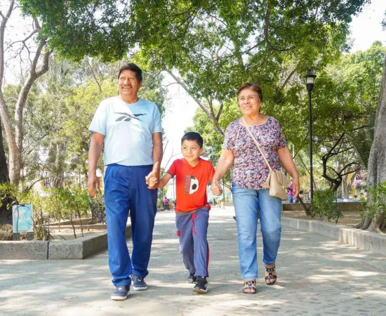 Exhortan a regalar tiempo y calidad en familia esta Navidad