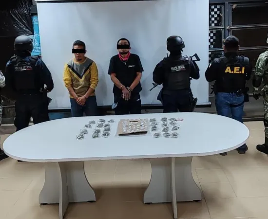 Detienen a dos  durante cateo realizado en la región Mixteca