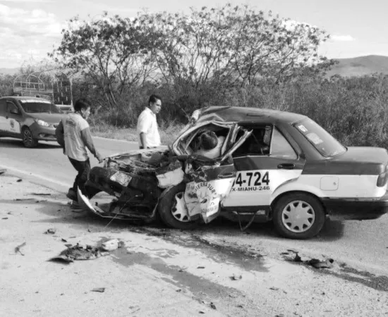 Choque en Miahuatlán deja 3 muertos