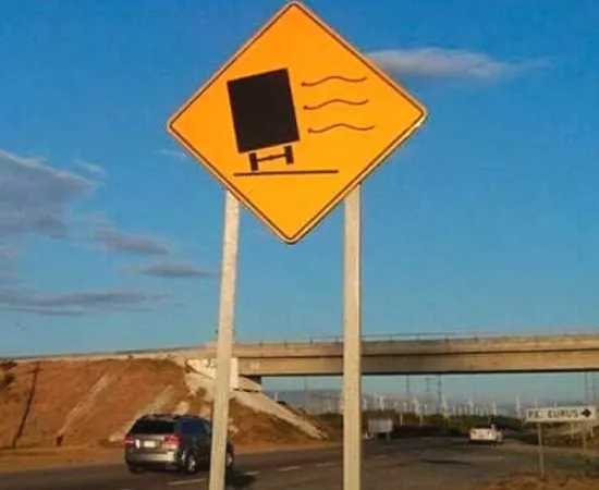 Alertan por fuertes vientos en carretera del Istmo