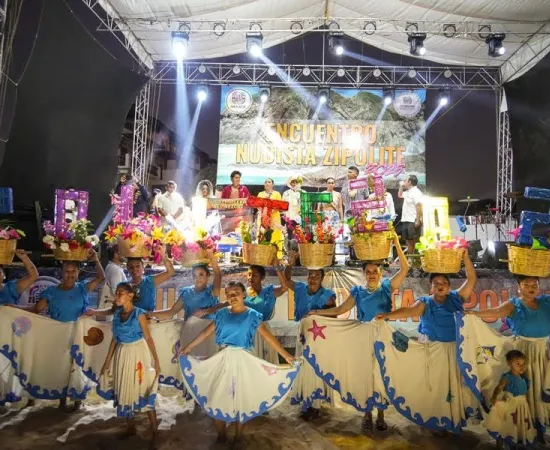 Inició el Encuentro Nudista Zipolite 2025 en la Costa Oaxaqueña