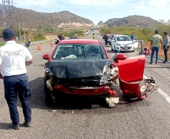Falta de precaución desencadena tragedia familiar en la nueva carretera Mitla-Tehuantepec