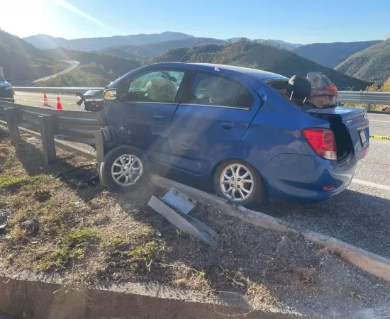 Pierde la vida copiloto tras accidente en la Mitla - Tehuantepec
