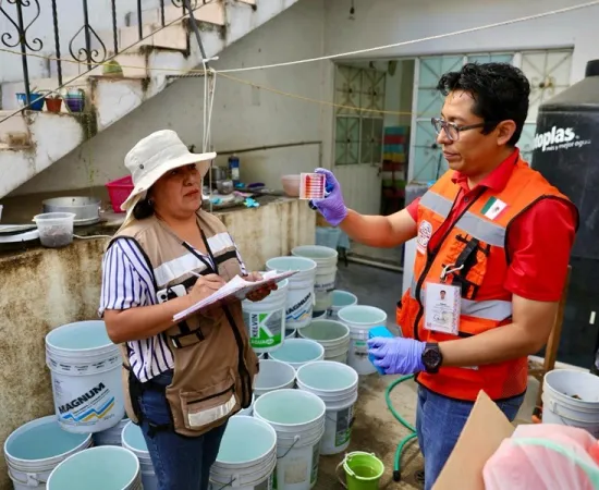 Realiza Soapa verificaciones y tomas de muestras por coloración de agua potable