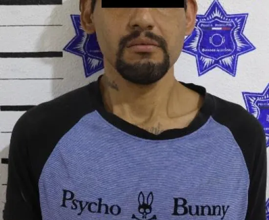 Policía Municipal detiene a persona por presunto delito de violencia de género