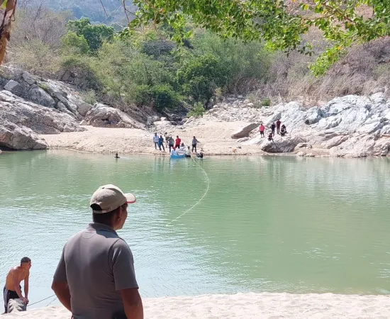 Localizan sin vida a joven arrastrado por corriente del río Verde