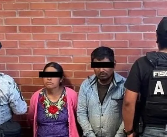 Dos detenidos en cateo de la Sierra Sur; aseguran dosis de droga