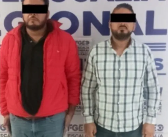 Detienen a dos por robo en vehículo, cometido en la colonia Reforma, en Oaxaca capital 