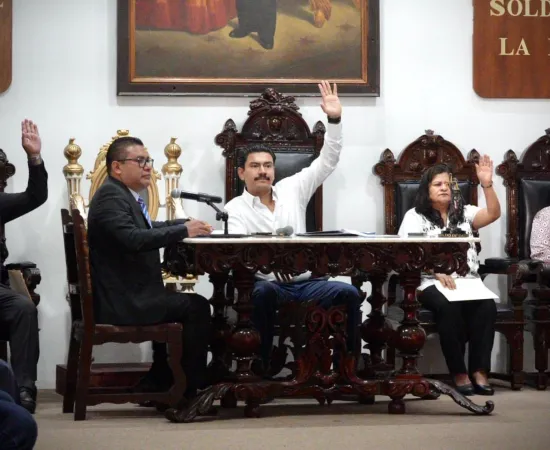 Cabildo de Oaxaca de Juárez aprueba acciones en favor del patrimonio, la inclusión y la equidad