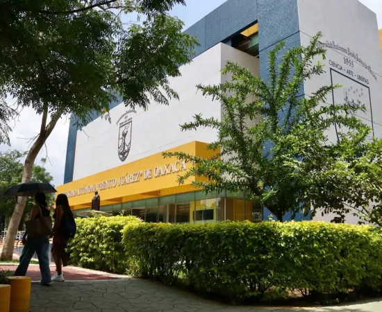 Comunicado del rector de la UABJO Cristian Carreño 