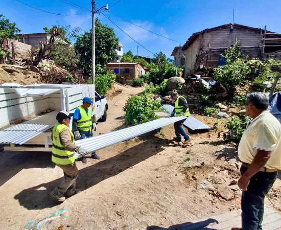 Continúa Soapa dando apoyo a familias damnificadas por el huracán Erick