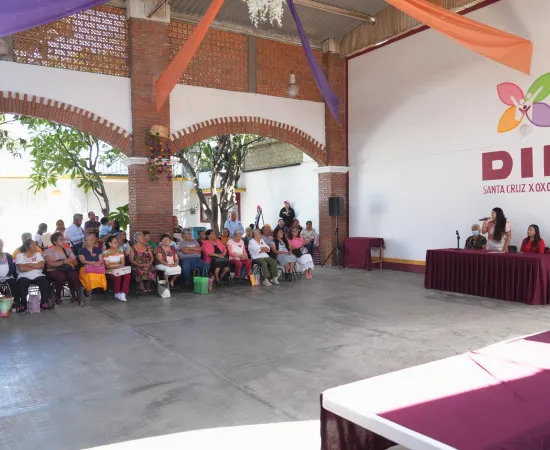 Xoxocotlán reconoce sabiduría y legado de personas adultas mayores en su día