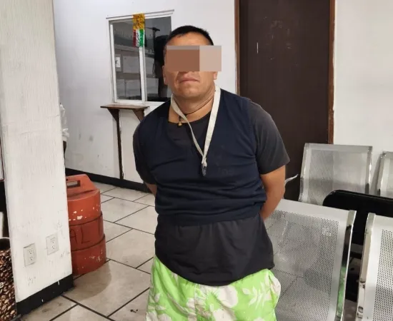 Detiene Policía Vial Estatal a masculino como probable responsable de robo de teléfono