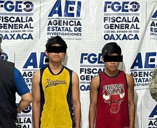 Fiscalía de Oaxaca aprehende a dos hombres por tentativa de feminicidio cometido en la región Mixe