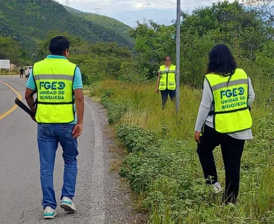 Fiscalía de Oaxaca localiza a dos personas reportadas como desaparecidas, habrían sufrido accidente en la Sierra de Flores Magón
