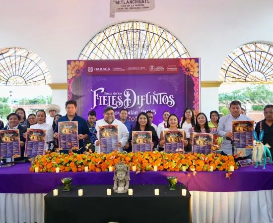 Velada, tapetes y tradición: presenta Xoxocotlán programa de Fieles Difuntos 2025