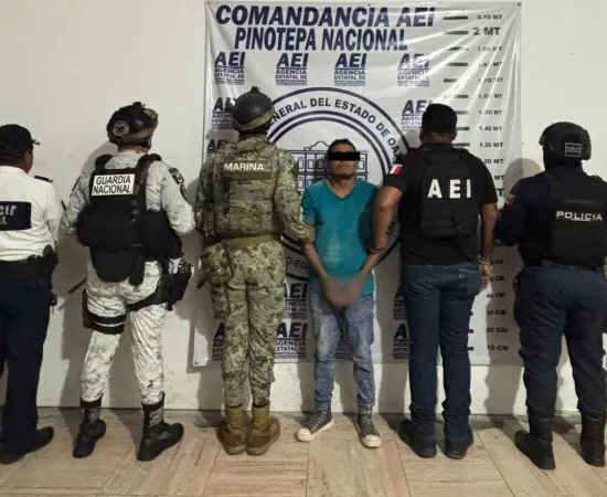 Detienen a un hombre en Pinotepa  como parte de la estrategia de combate al narcomenudeo