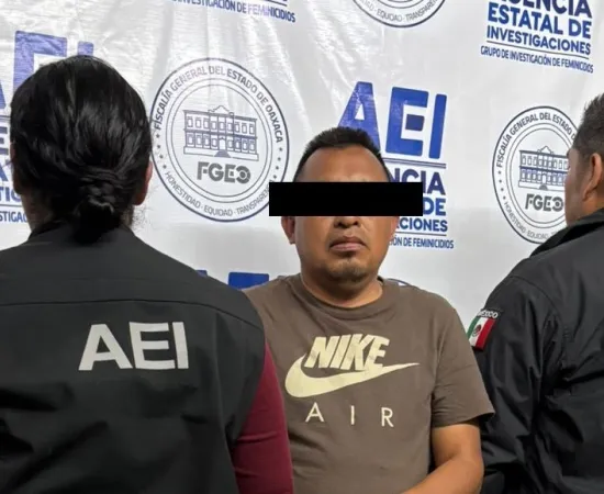 Lo detienen por feminicidio de su pareja cometido en calles de Cuilápam