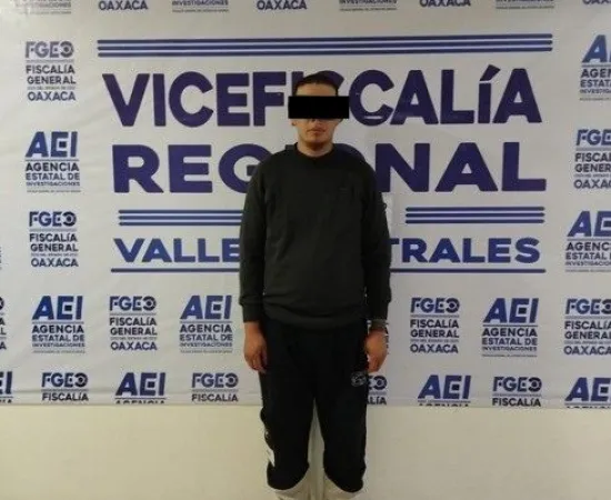 Capturan en flagrancia a narcomenudista en Santa Lucía del Camino