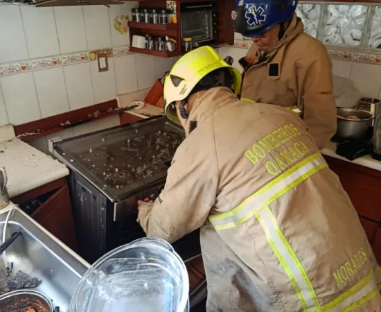 Atienden fuga de gas en domicilio de la colonia Reforma