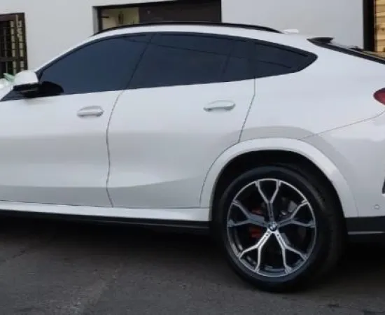 Policía Municipal asegura vehículo con reporte de robo