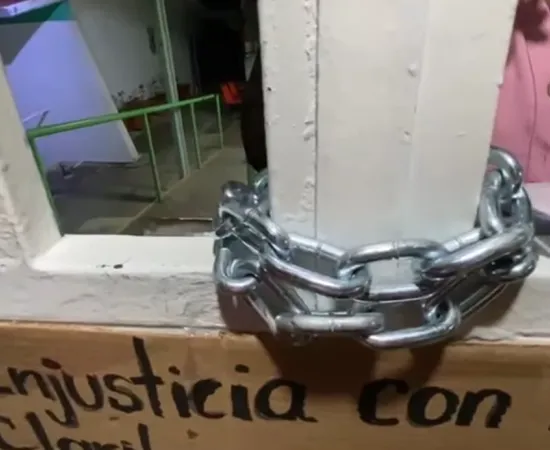 Encargada de dirección de Esc. Primaria traiciona a la S-22