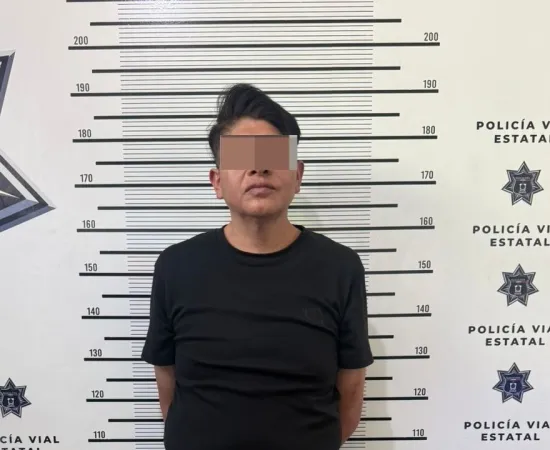 Asegura Policía Vial Estatal a masculino por presunta violencia de género en la capital del estado