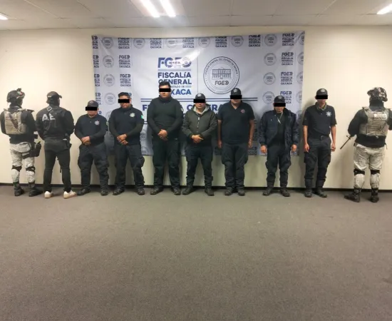 Detiene a siete elementos de la policía municipal por homicidio de un niño, ocurrido en la Costa