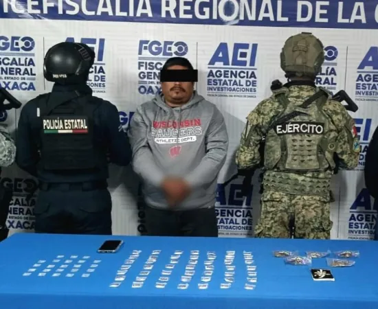 Lo detienen en flagrancia y asegura dosis de cristal y mariguana en San Juan Bautista Valle Nacional