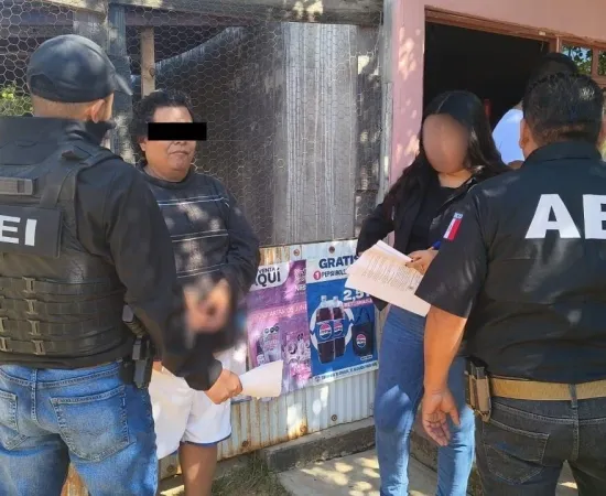 En cateo, Fiscalía de Oaxaca detiene a un hombre por abuso sexual infantil en una tienda de abarrotes