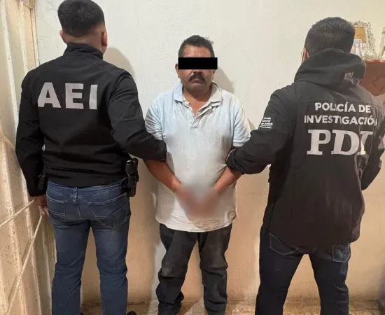 Lo detienen en la Sierra de Flores Magón por violación de su hija adolescente cometida en la Ciudad de México