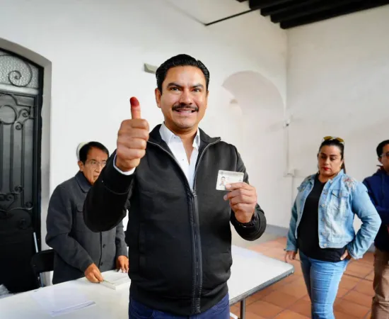 Ray Chagoya llama a participar y refrenda jornada en calma en Oaxaca de Juárez